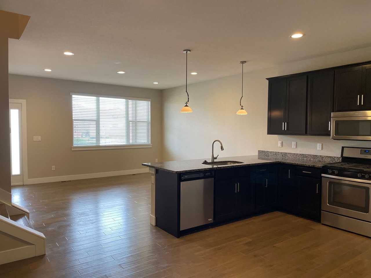 617 Grandview Meadow Drive - Photo 3 of 35