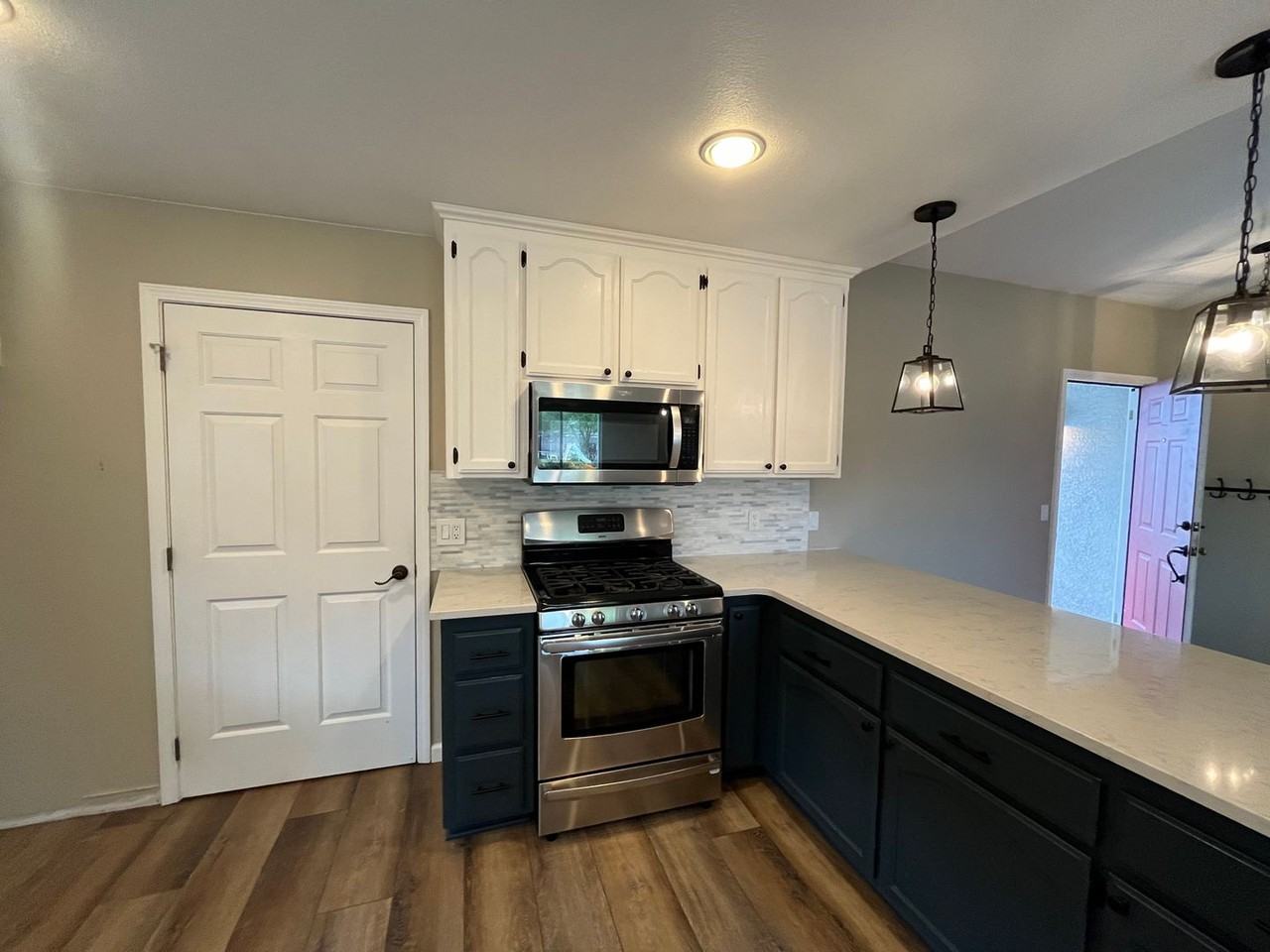 22105 J St - Photo 2 of 25