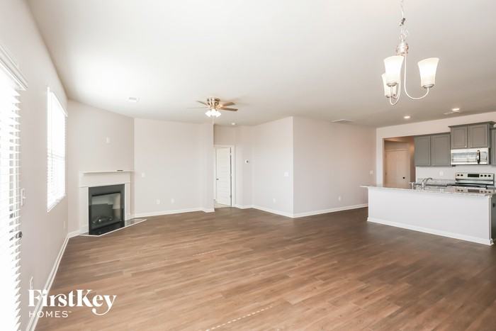 433 Indian River Dr - Photo 3 of 15