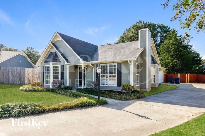 116 King Arthur Pl - Photo 2 of 15