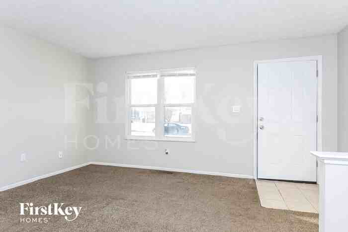 1606 Elm Creek Dr - Photo 3 of 15