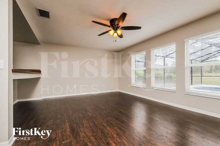 6942 Lake Eaglebrooke Dr - Photo 3 of 15