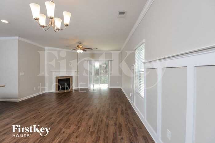 387 W Park Dr - Photo 3 of 15