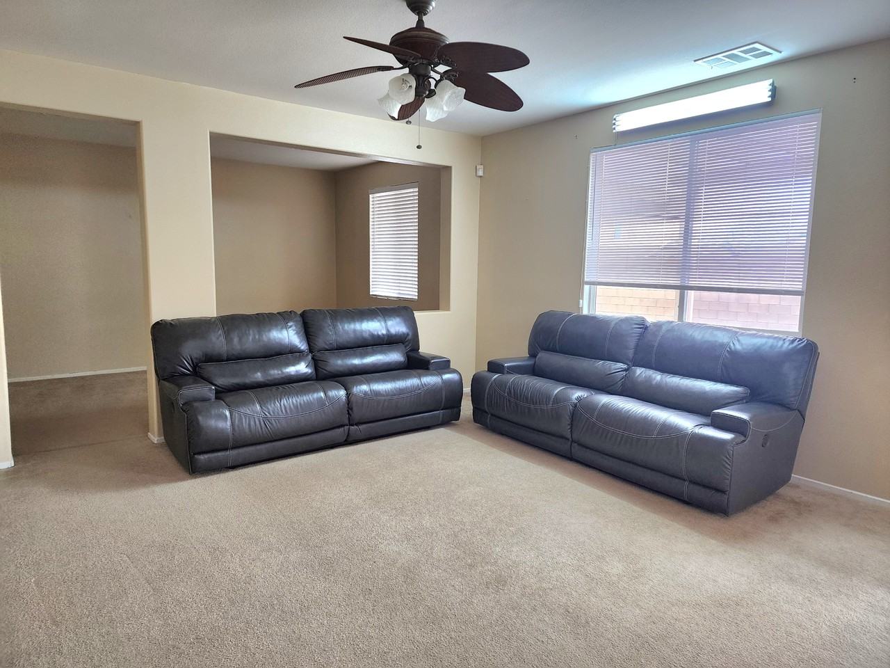 3019 W Newgrove St #NA - Photo 3 of 12