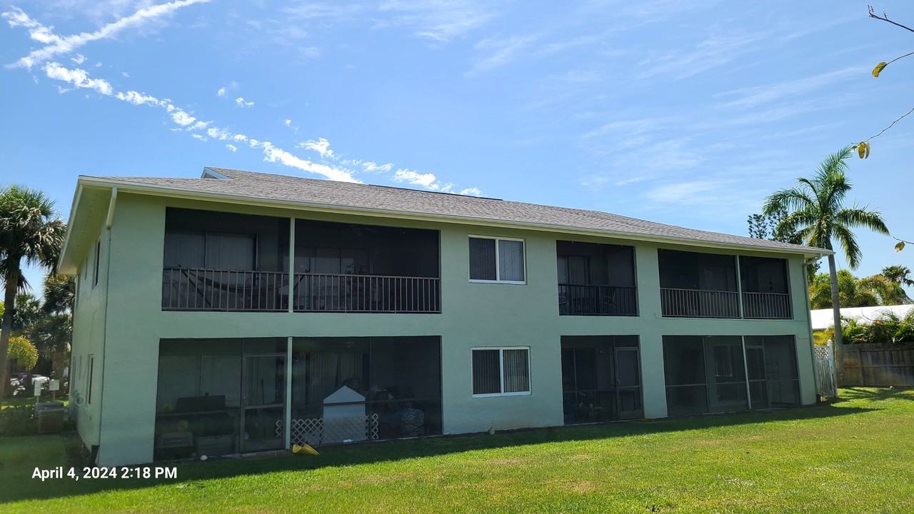 1003 Nw Spruce Ridge Dr #13 - Photo 2 of 10