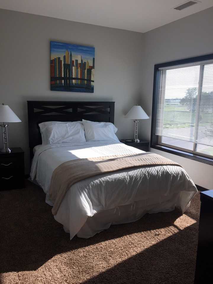 311 E Roosevelt Cir - Photo 4 of 38