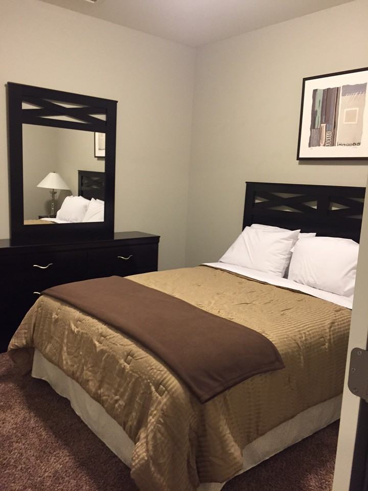 311 E Roosevelt Cir - Photo 7 of 38