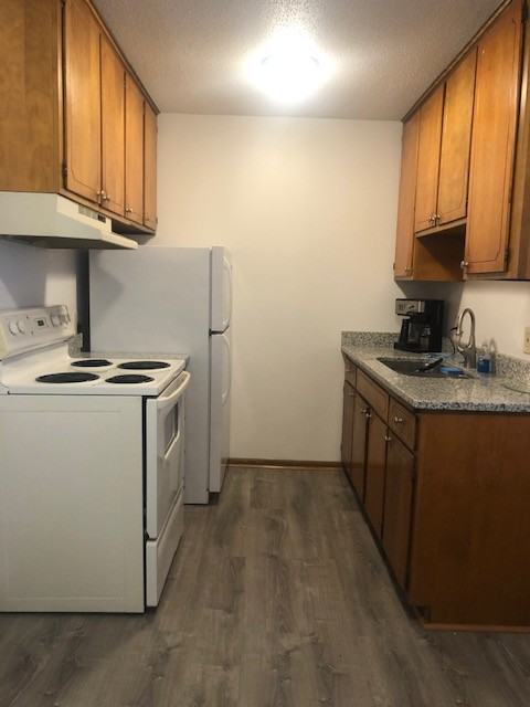 408 State St #101 - Photo 7 of 9