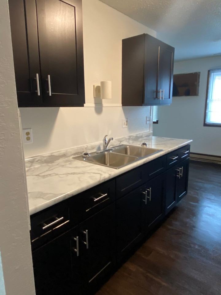 203 1st St N #3 - Photo 4 of 16