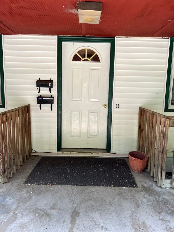 120 Locust St #5 - Photo 4 of 18