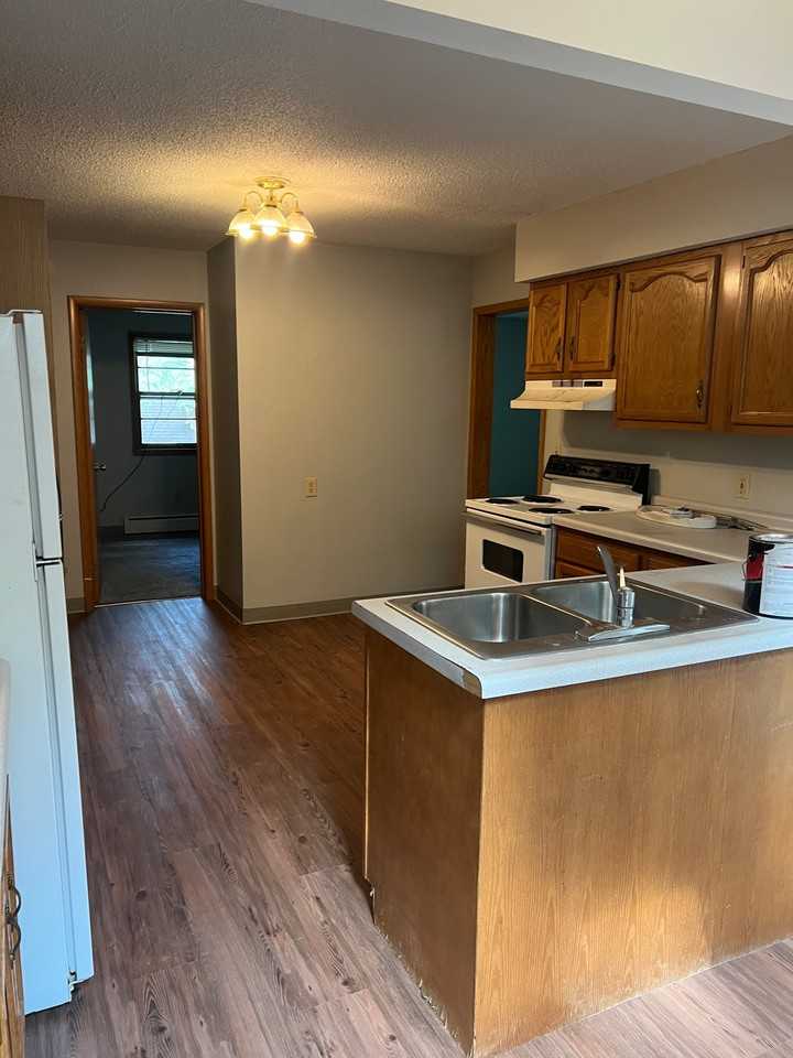 120 Locust St #5 - Photo 6 of 18