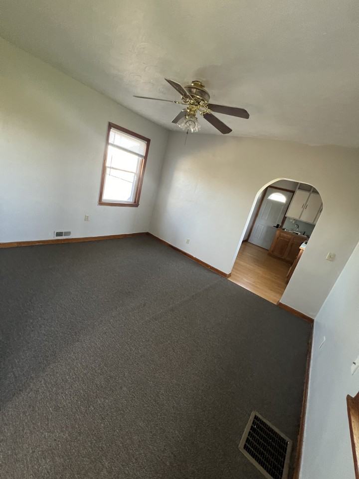 6089 1/2 W Harbor Rd - Photo 6 of 14