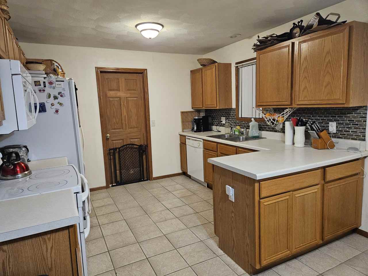 5504 Bastian Blvd #NA - Photo 3 of 13