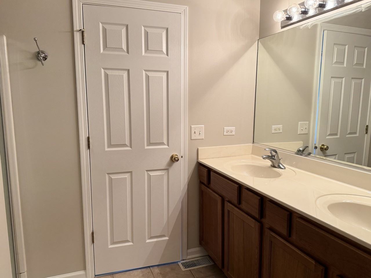 2361 Sunshine Ln #2361 - Photo 2 of 27