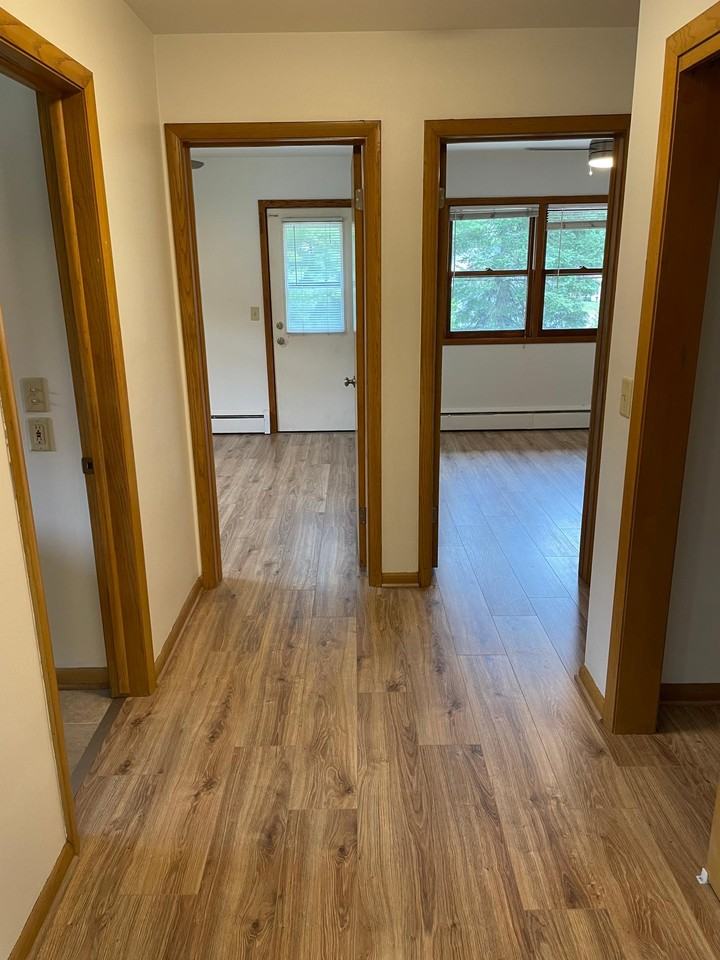 701 Pinecrest Dr #3 - Photo 5 of 14