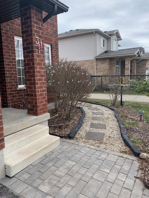 31 Ingram Drive - Photo 2 of 40