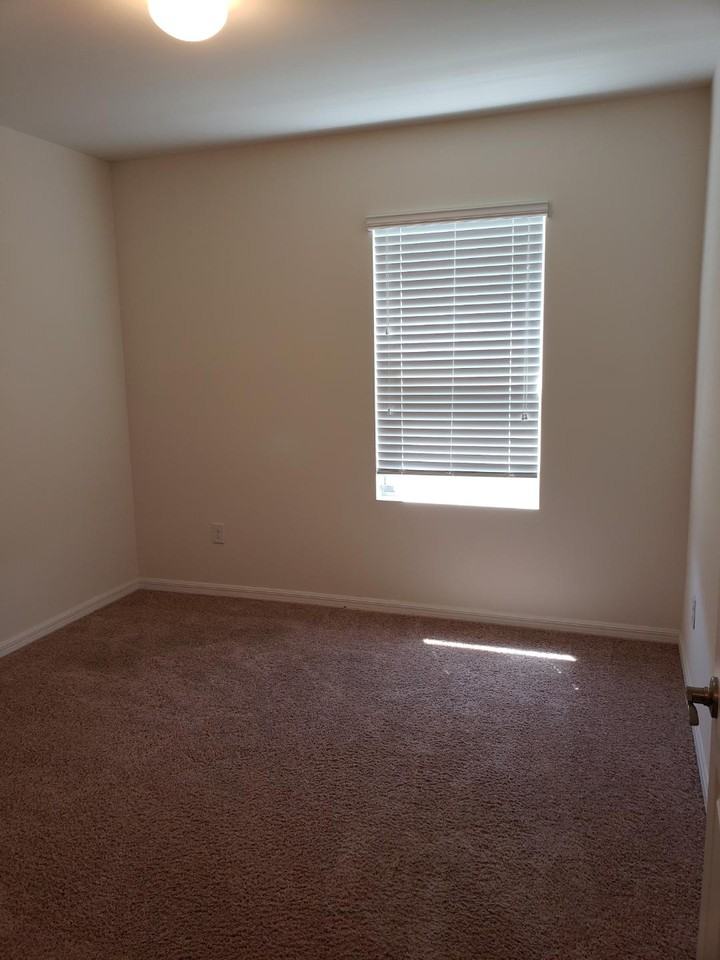 2529 Sw 11th Pl #1 - Photo 6 of 16