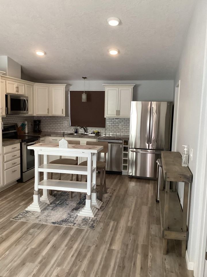 250 Southwest 30th Street #1 - Photo 4 of 20