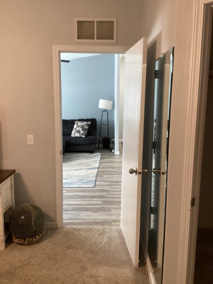 250 Southwest 30th Street #1 - Photo 6 of 20