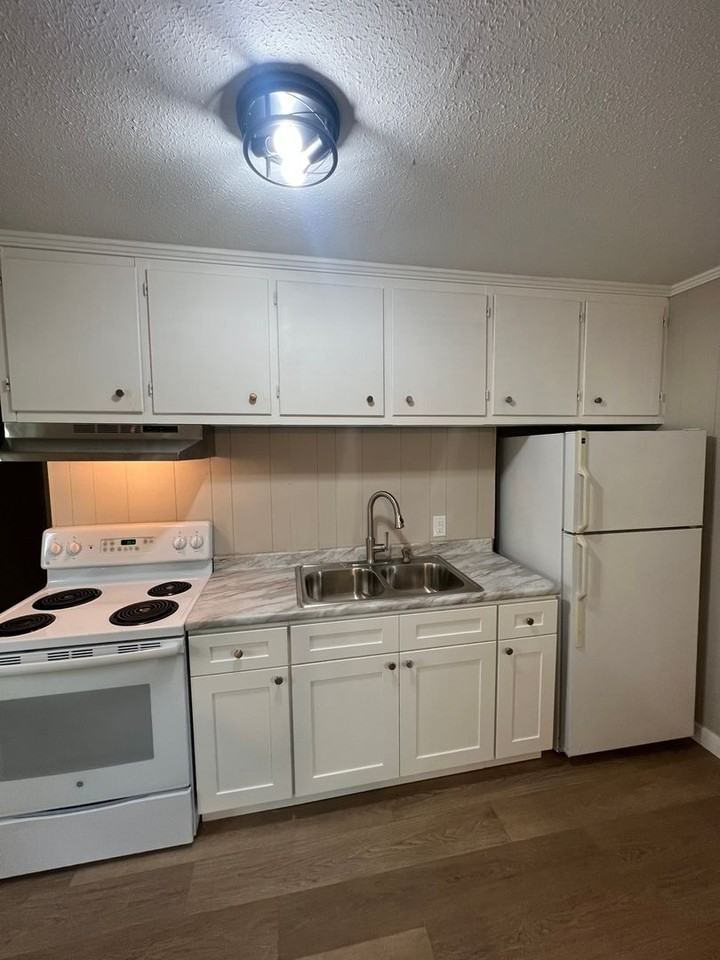 316 Church St Apt B - Photo 6 of 16