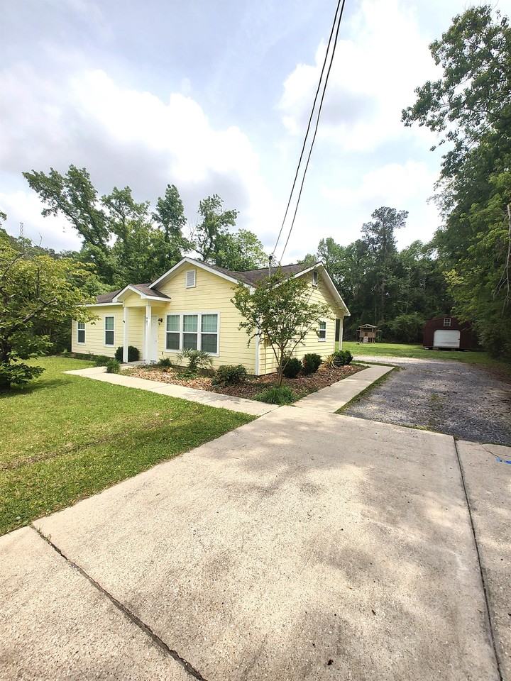 407 Fm 421 Rd #1 - Photo 2 of 15