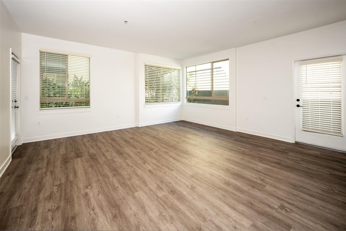 4121 Radford Ave - Photo 3 of 50