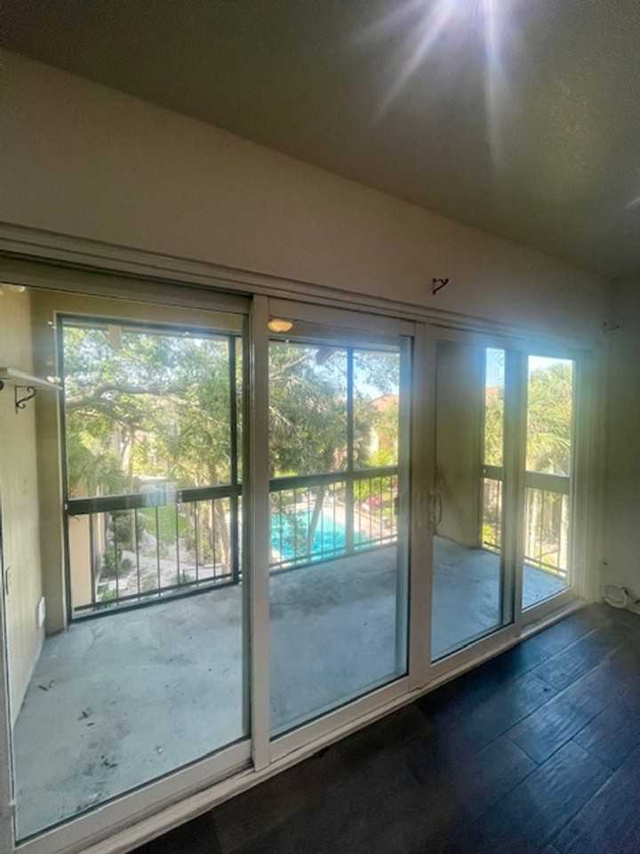 600 Orange Dr - Photo 5 of 24