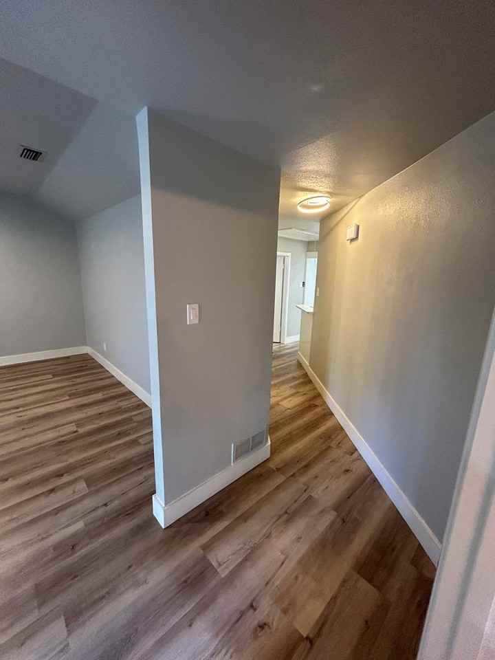 10666 Pagewood Dr - Photo 3 of 32