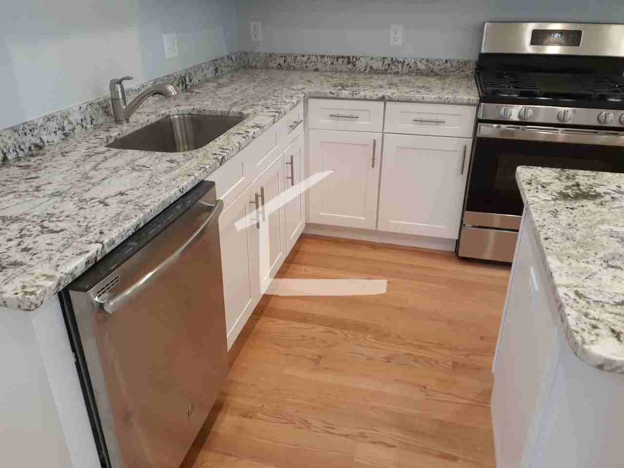18 Bothwell Rd - Photo 5 of 16