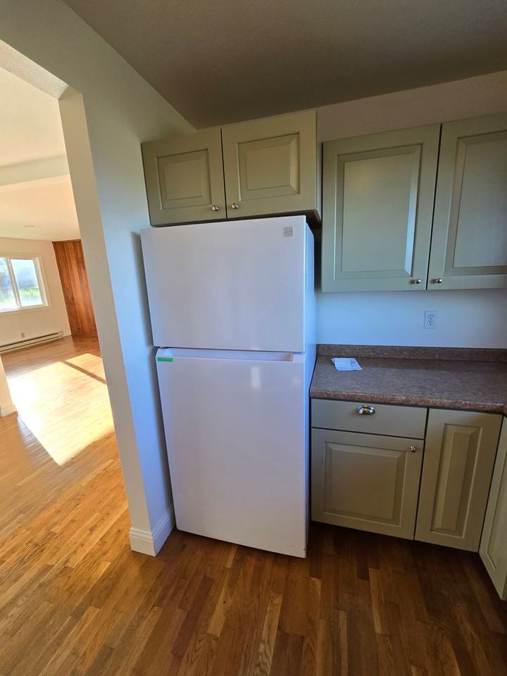 29292 Wallace St - Photo 2 of 12