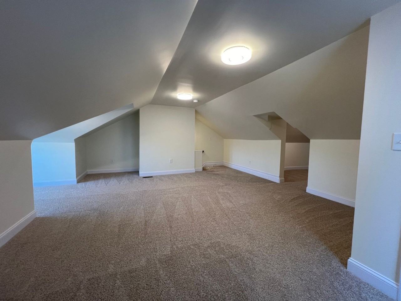 2217 Spring St Fl 2 - Photo 2 of 25