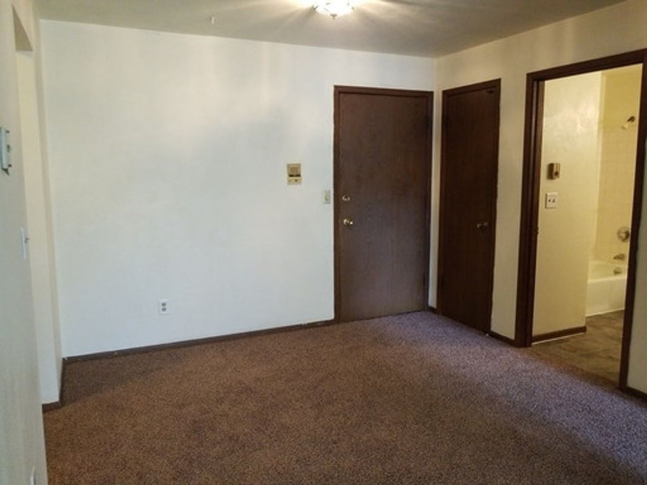 2025 W. Wall St. - Photo 2 of 7