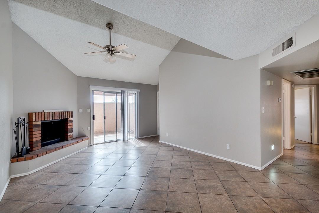 2145 E Center Ln #2 - Photo 3 of 20