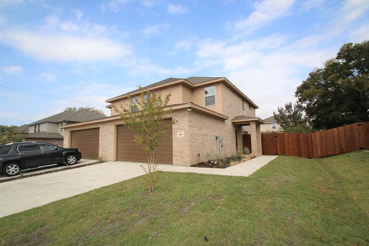 817-819 Jameson - Photo 2 of 17