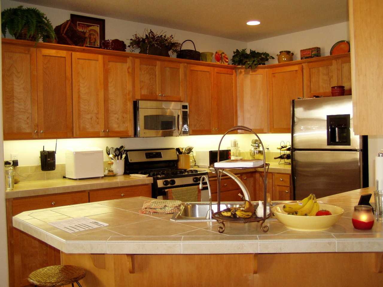 964 E Creek View Dr - Photo 3 of 7