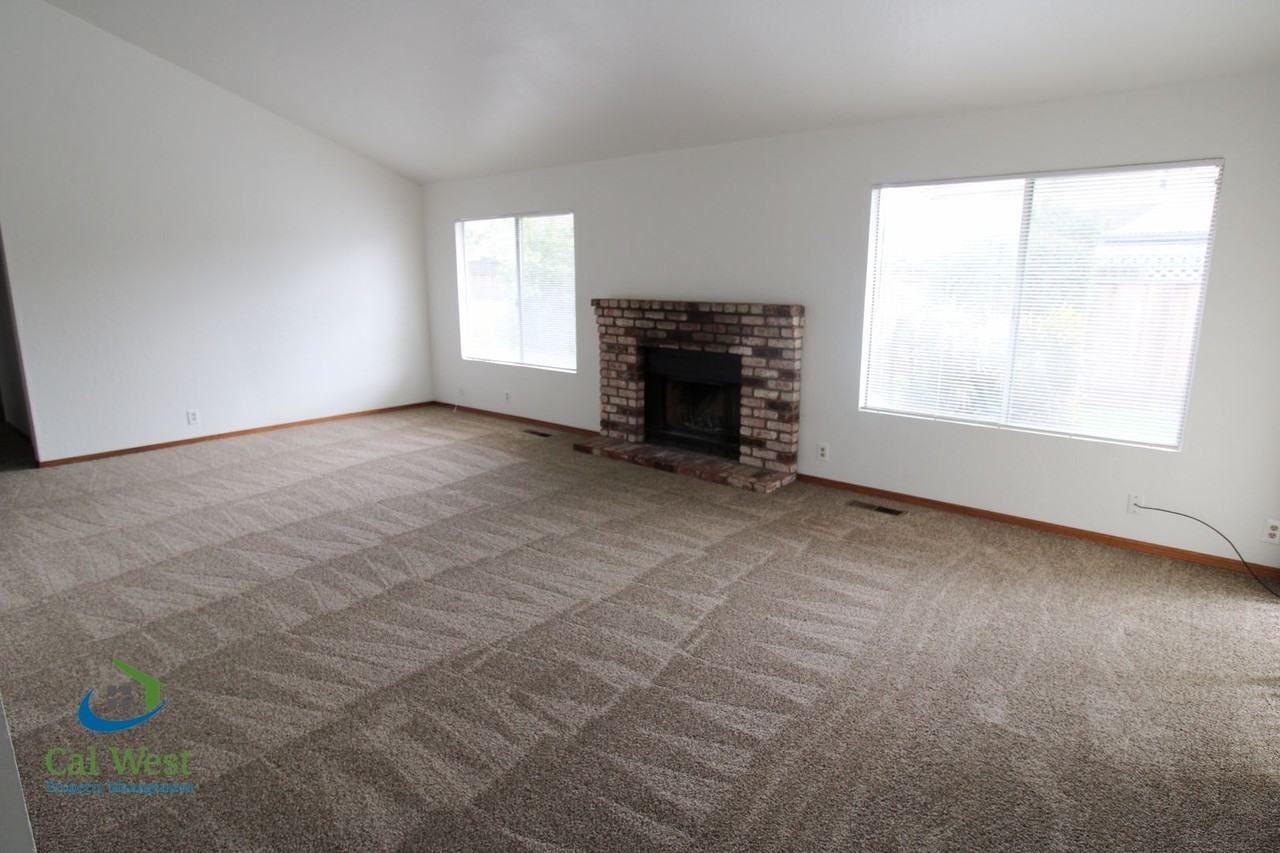 17256 James Lex Ln - Photo 3 of 24