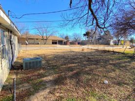 939 E 9th Ave - Photo 1 of 1