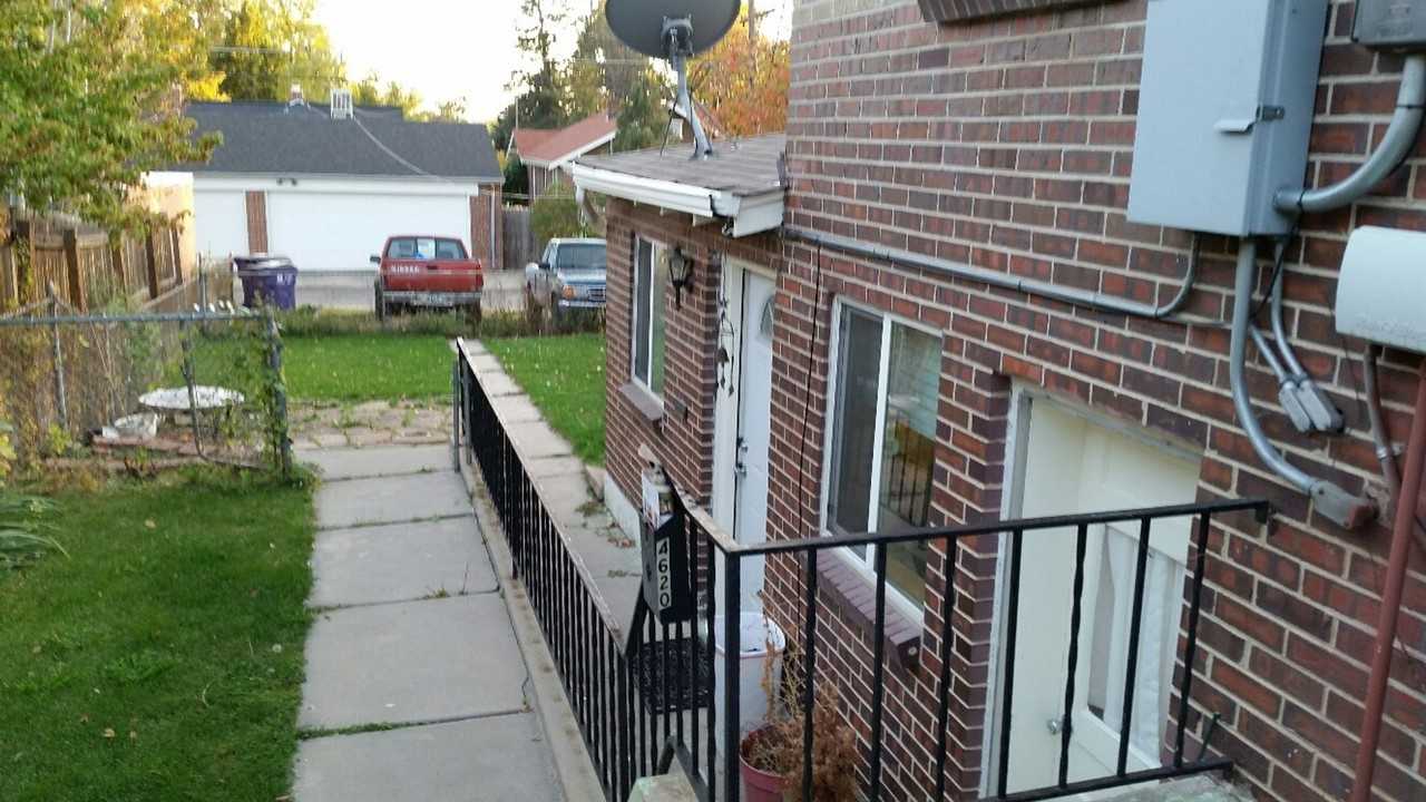 4620 W Hayward Pl - Photo 2 of 17