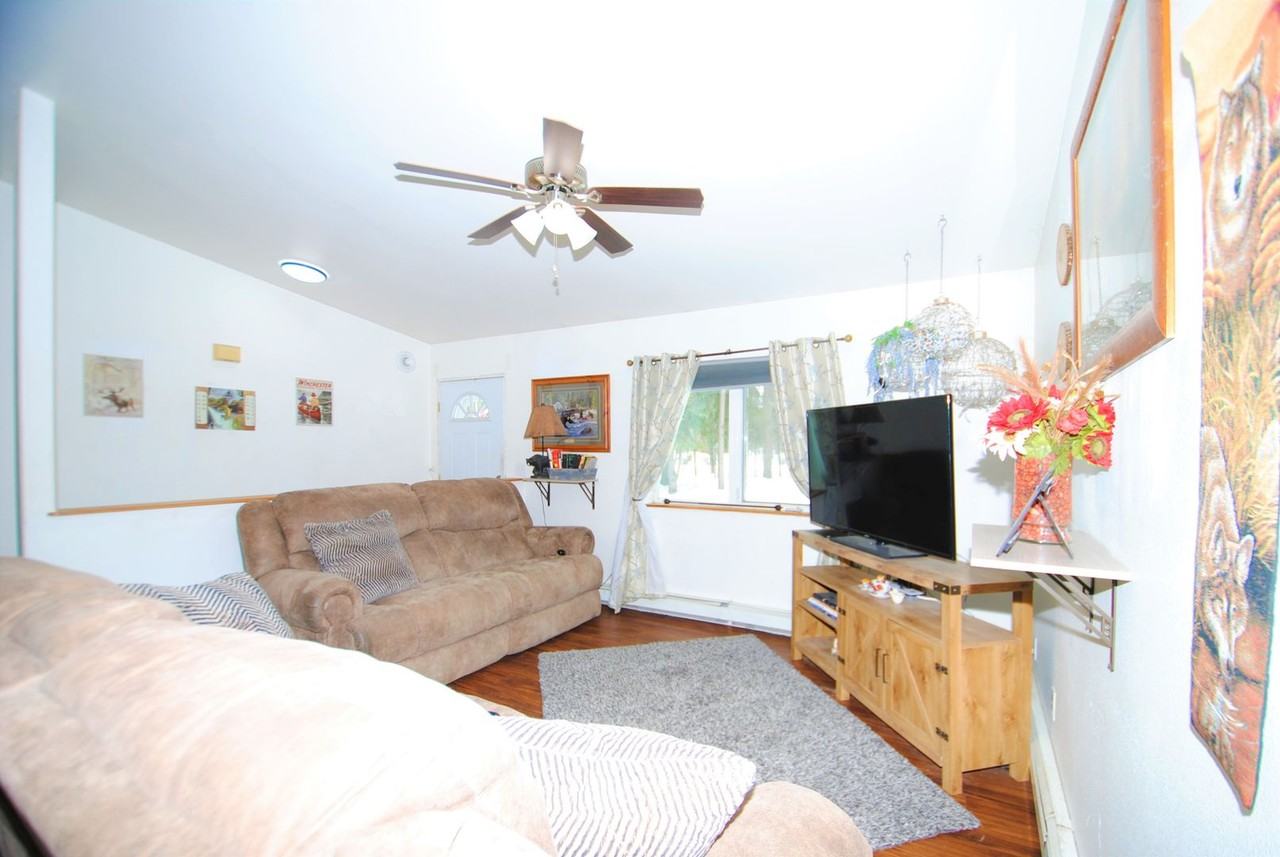 1100 Lolla Mae St - Photo 4 of 17