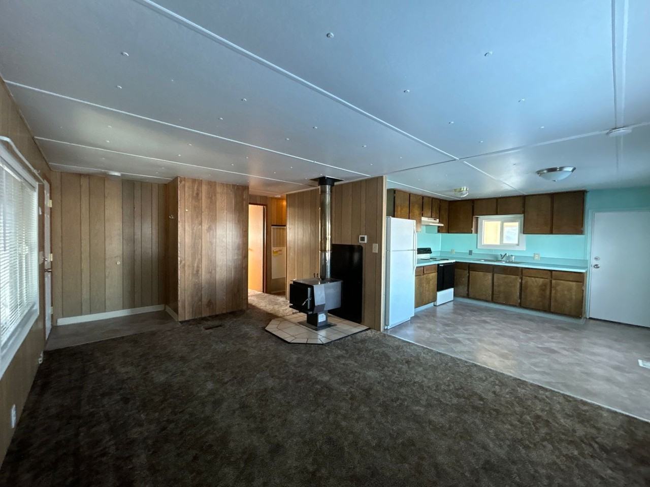 130 Jefferson Ave - Photo 4 of 17