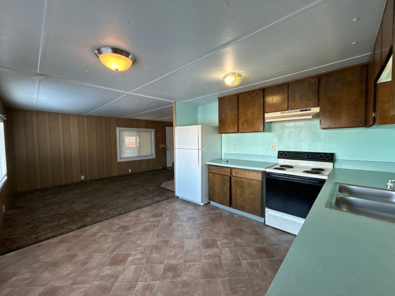 130 Jefferson Ave - Photo 5 of 17