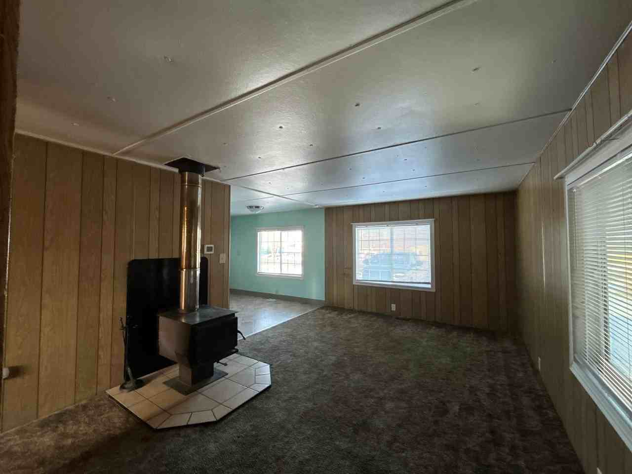 130 Jefferson Ave - Photo 6 of 17