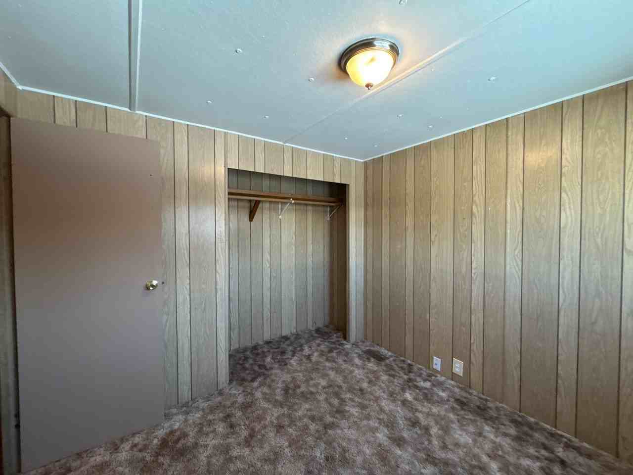 130 Jefferson Ave - Photo 7 of 17