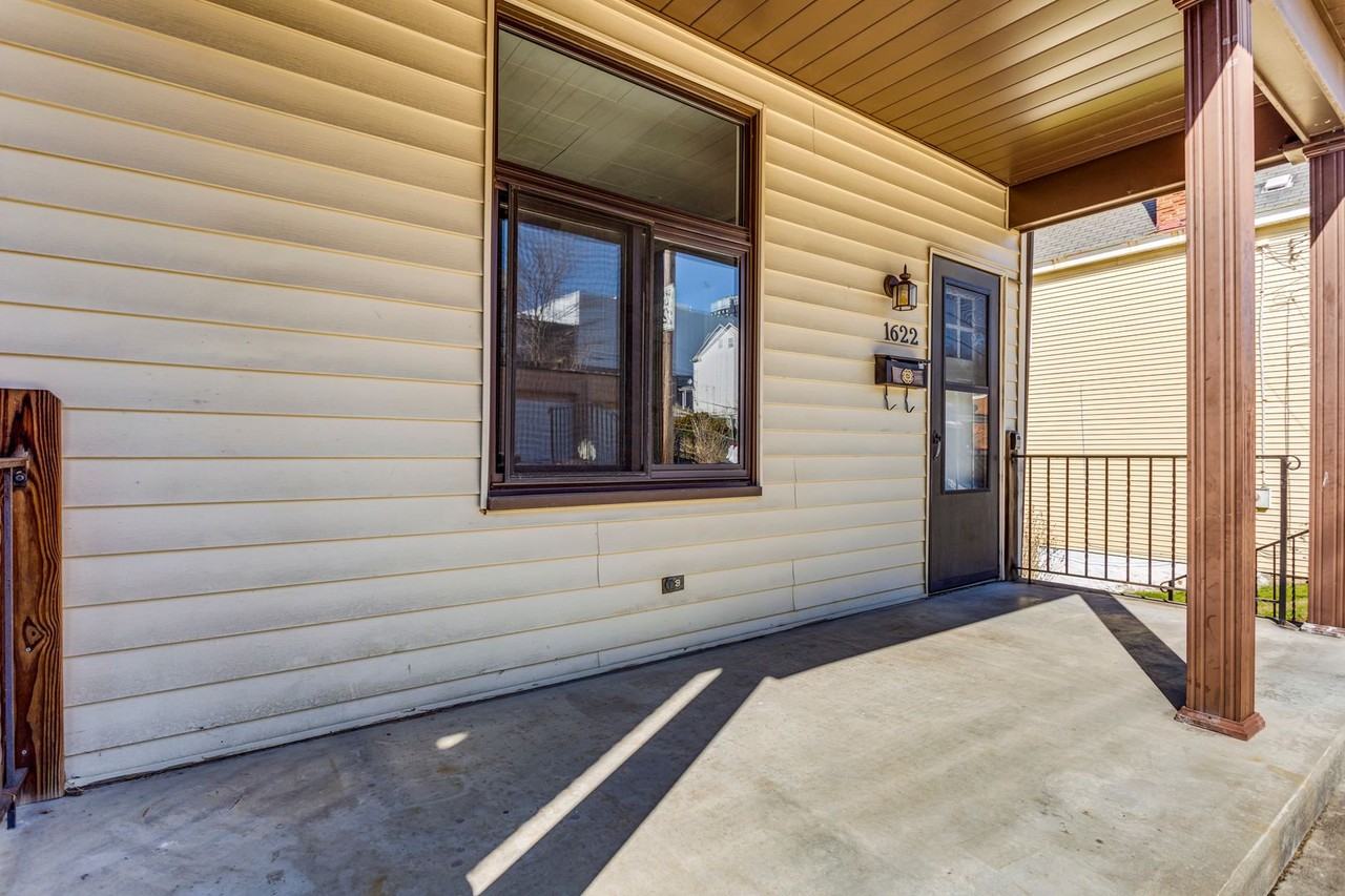 1622 Westmont Ave - Photo 3 of 36