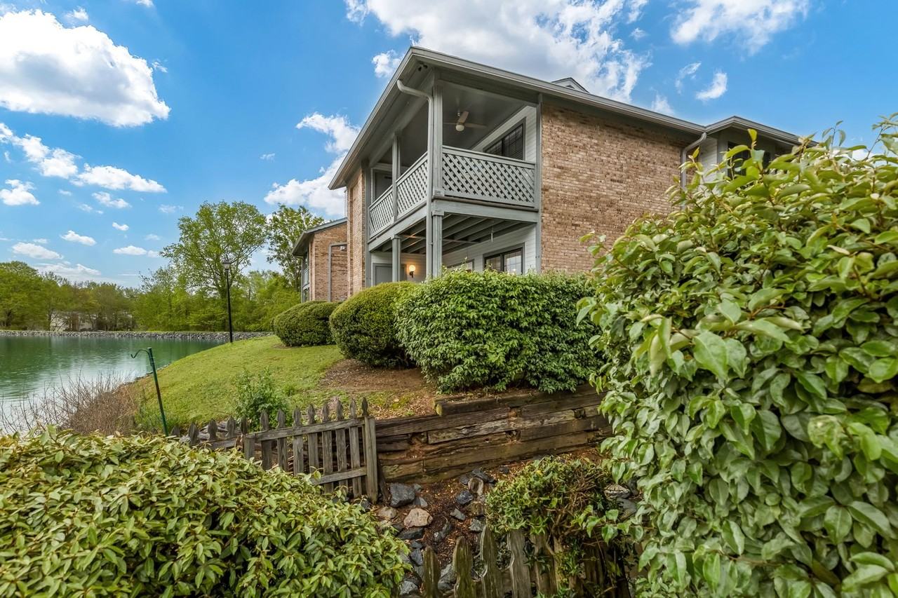 5867 Harris Grove Ln - Photo 6 of 32
