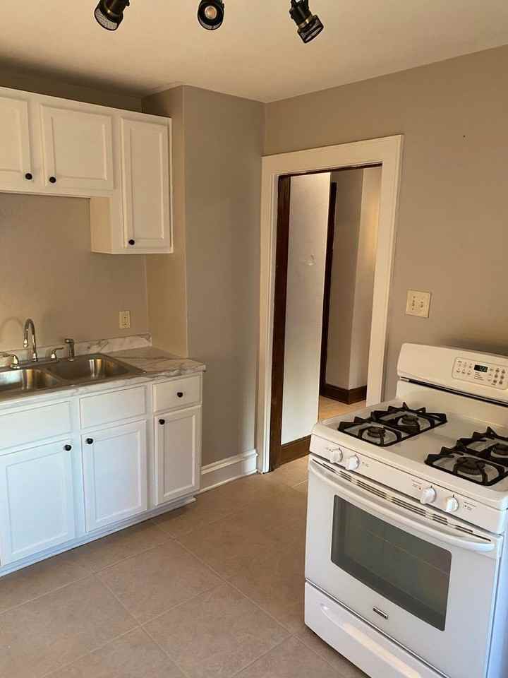 1418 N 48th St - Photo 3 of 7