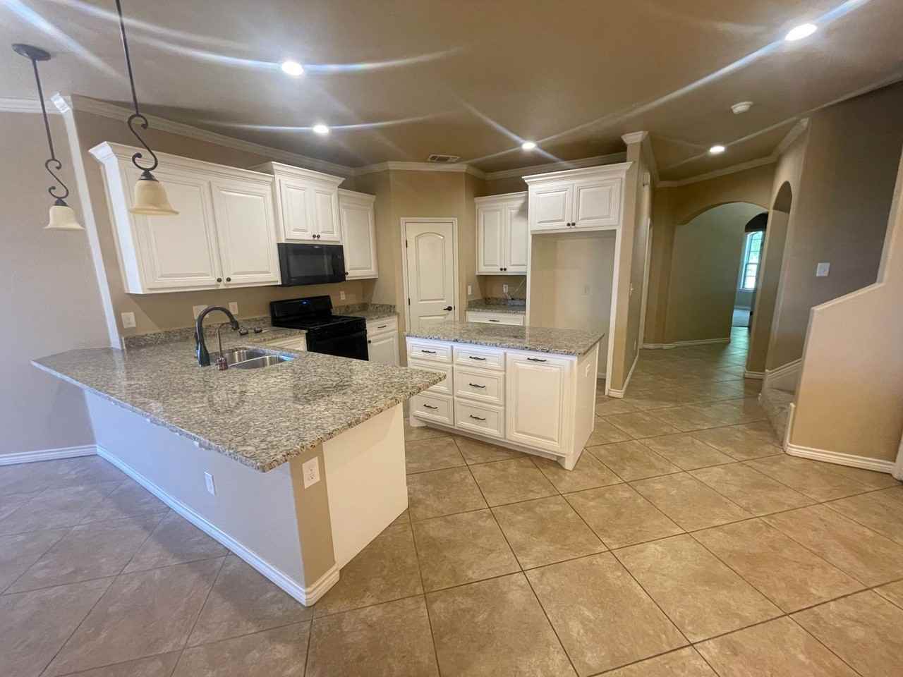 1800 Boise Dr - Photo 2 of 11