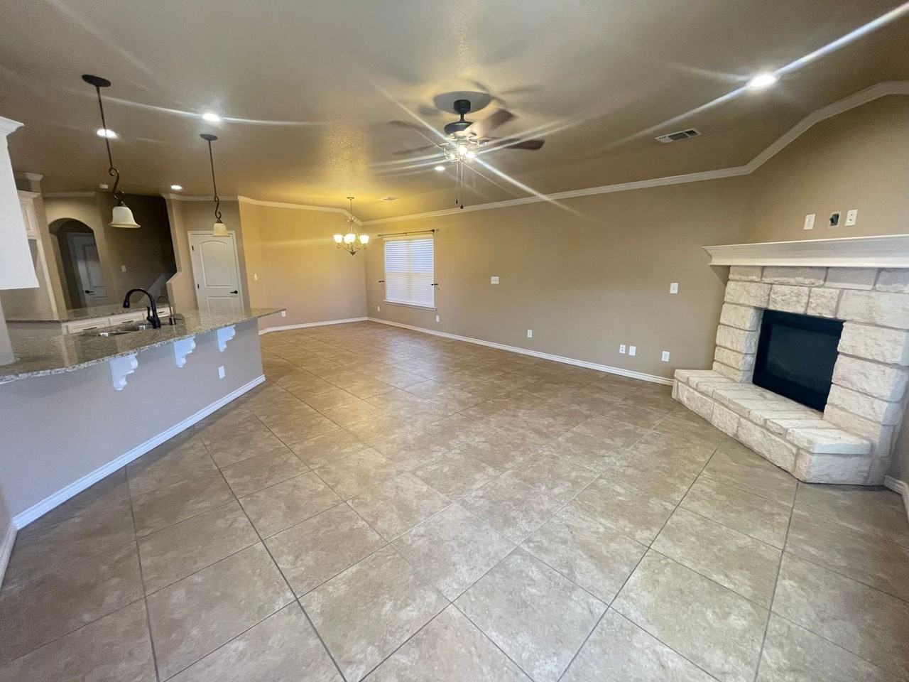 1800 Boise Dr - Photo 3 of 11