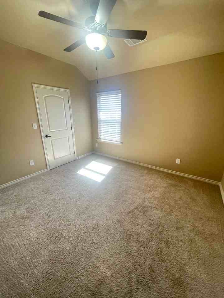 1800 Boise Dr - Photo 7 of 11