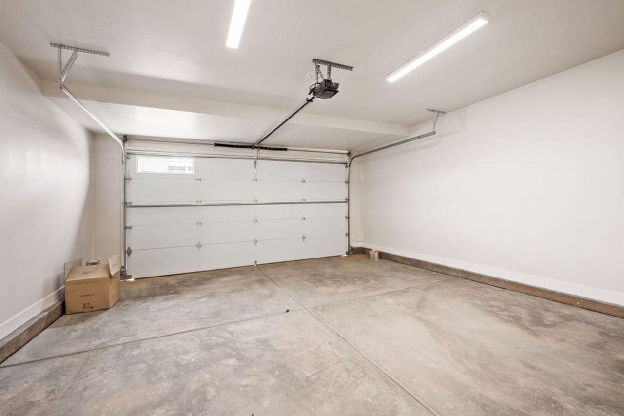 602 E Elmbrook Dr - Photo 6 of 22